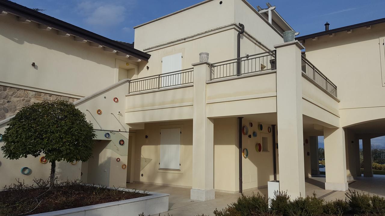 Villa Onofria Сирмионе Екстериор снимка